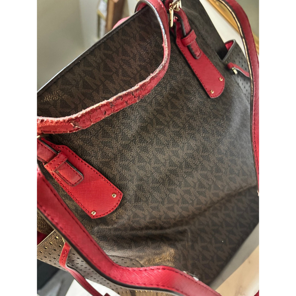 Michael Kors Purse - Picture 5 of 8